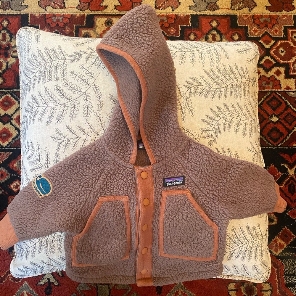 Patagonia Retro Pile Jacket, Generous sizing!!